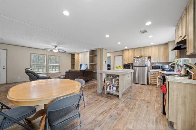 404 County Road 3295, Cleveland, TX 77327