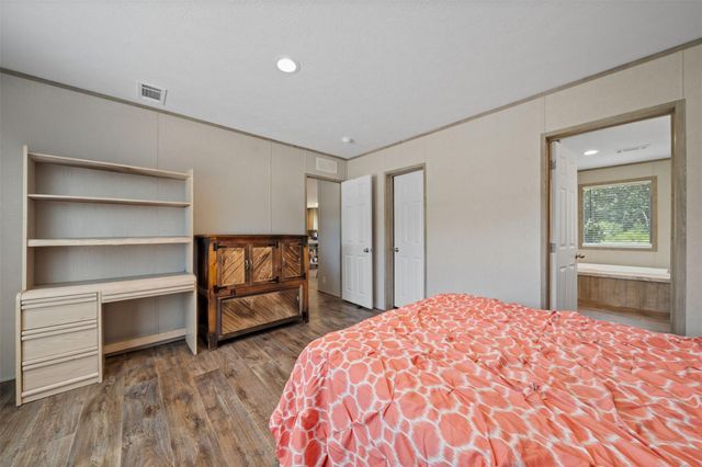 404 County Road 3295, Cleveland, TX 77327