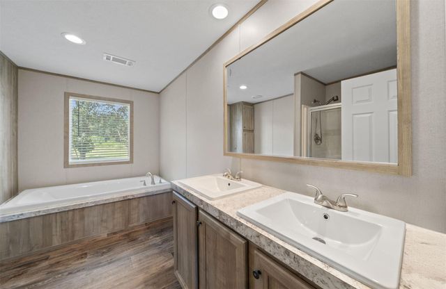 404 County Road 3295, Cleveland, TX 77327