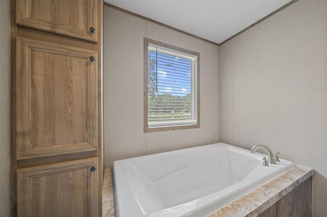 404 County Road 3295, Cleveland, TX 77327