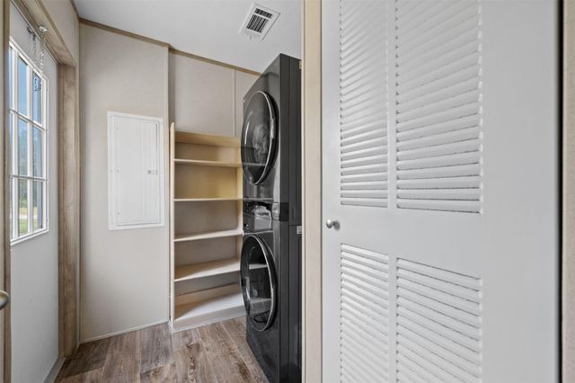 404 County Road 3295, Cleveland, TX 77327