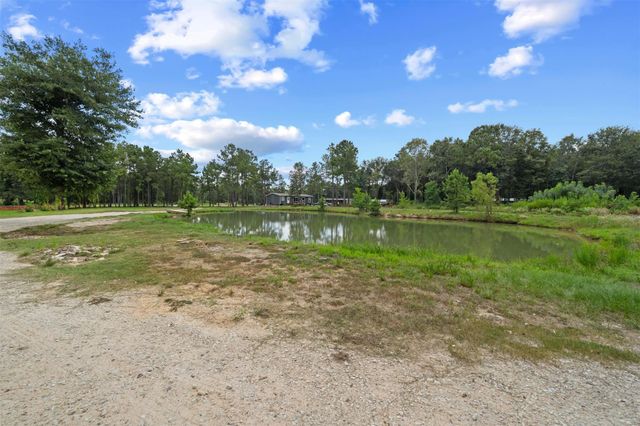 404 County Road 3295, Cleveland, TX 77327