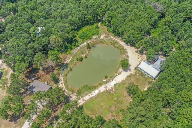 404 County Road 3295, Cleveland, TX 77327