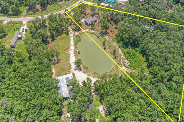 404 County Road 3295, Cleveland, TX 77327