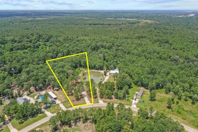 404 County Road 3295, Cleveland, TX 77327