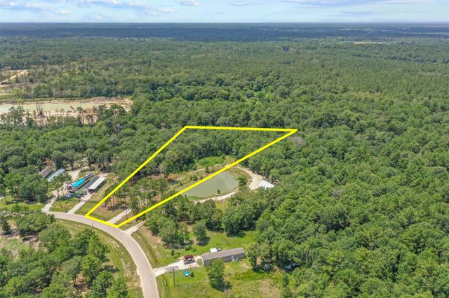 404 County Road 3295, Cleveland, TX 77327