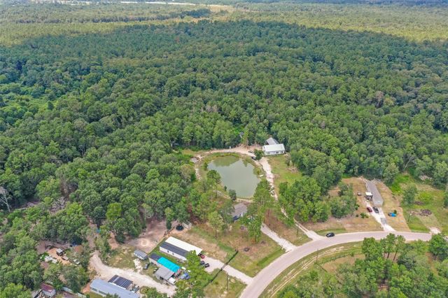 404 County Road 3295, Cleveland, TX 77327