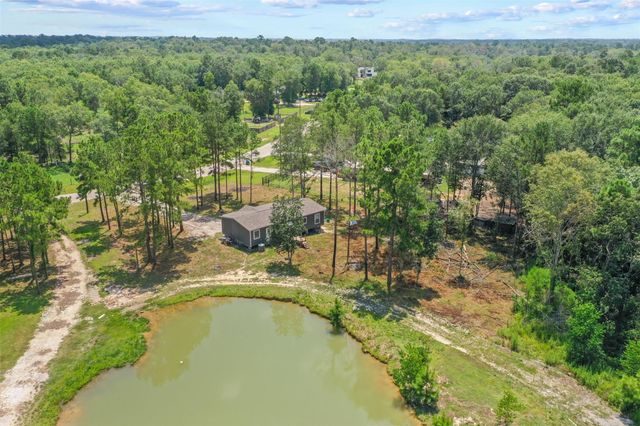 404 County Road 3295, Cleveland, TX 77327