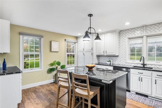 38 Fiddlers, Amherst, NY 14051