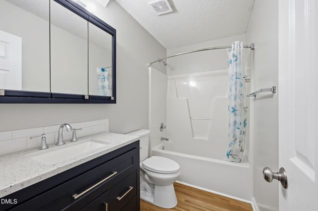 1333 E Stone Arch Drive, Fuquay Varina, NC 27526