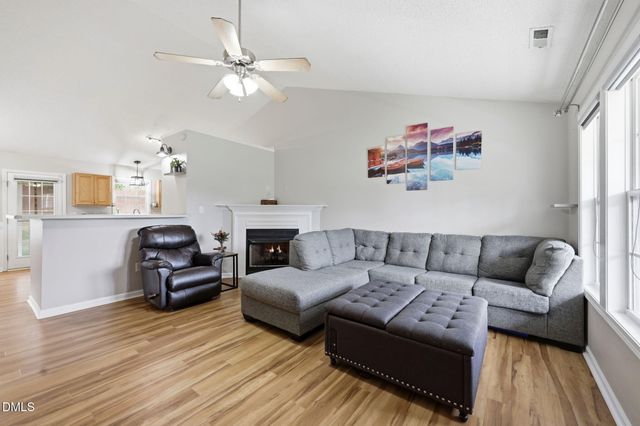 1333 E Stone Arch Drive, Fuquay Varina, NC 27526