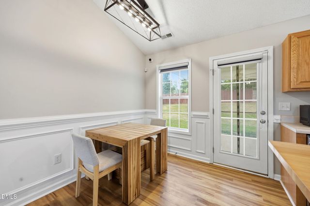 1333 E Stone Arch Drive, Fuquay Varina, NC 27526