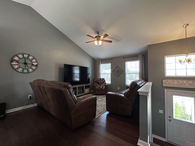 6922 Gordon Boulevard, Burlington, KY 41005