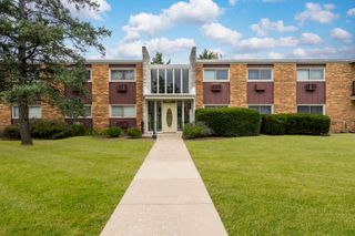 1320 Lore Lane 108, Lombard, IL 60148