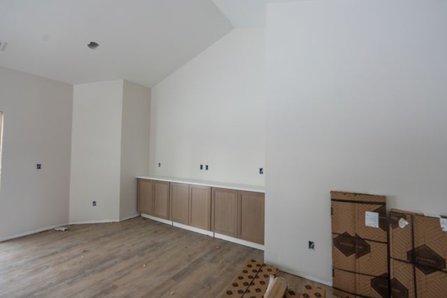 1905 S Stone Creek Boulevard, Urbana, IL 61802