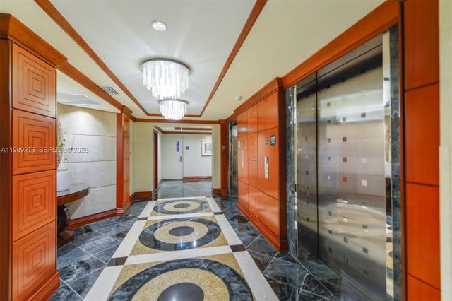 21050 Point Pl 702, Aventura, FL 33180