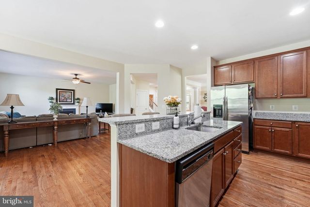 23054 BRONSTEIN LN, Ashburn, VA 20148