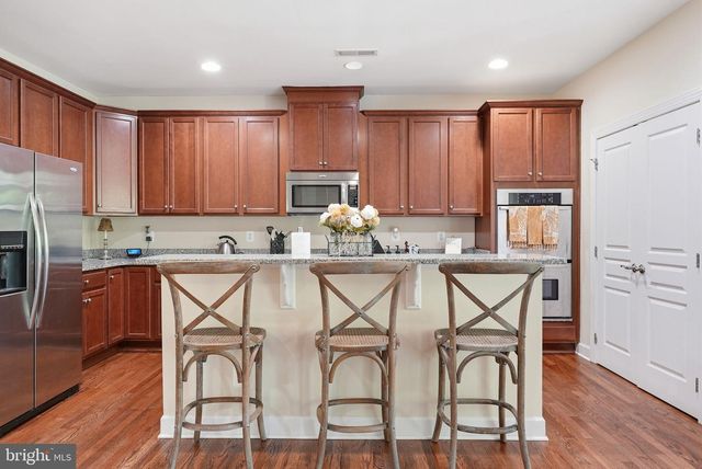 23054 BRONSTEIN LN, Ashburn, VA 20148