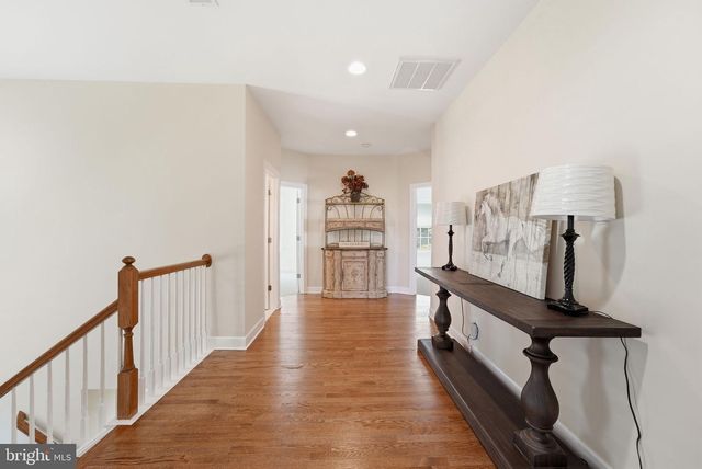 23054 BRONSTEIN LN, Ashburn, VA 20148