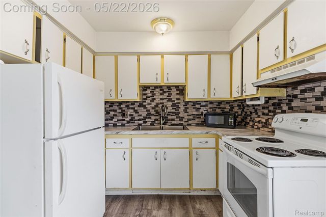 4839 Mansfield Avenue G7, Royal Oak, MI 48073