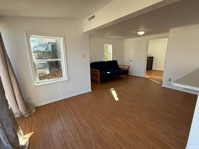 2406 N West Shafer Drive, Monticello, IN 47960