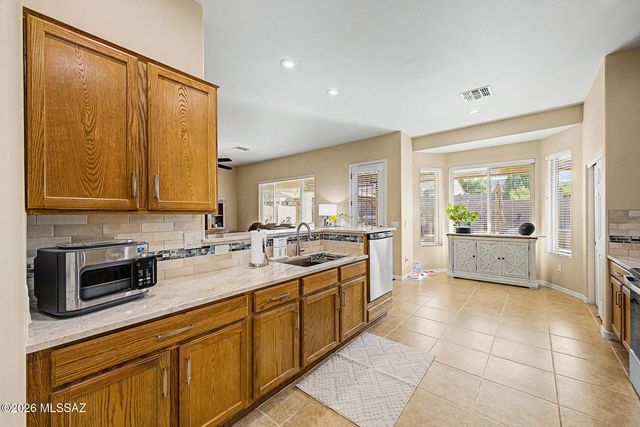 7277 W Brubeck Court, Tucson, AZ 85743