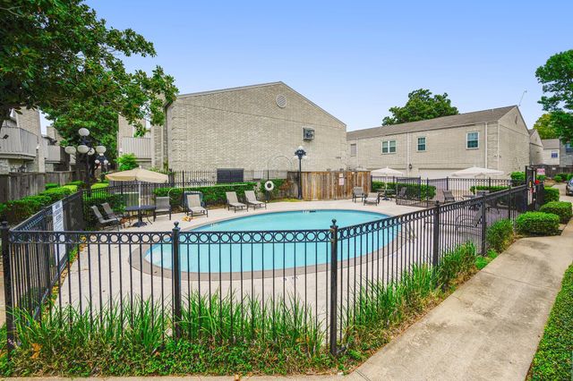 3800 Tanglewilde Street 106, Houston, TX 77063