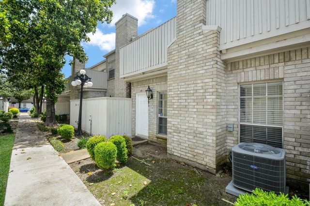 3800 Tanglewilde Street 106, Houston, TX 77063