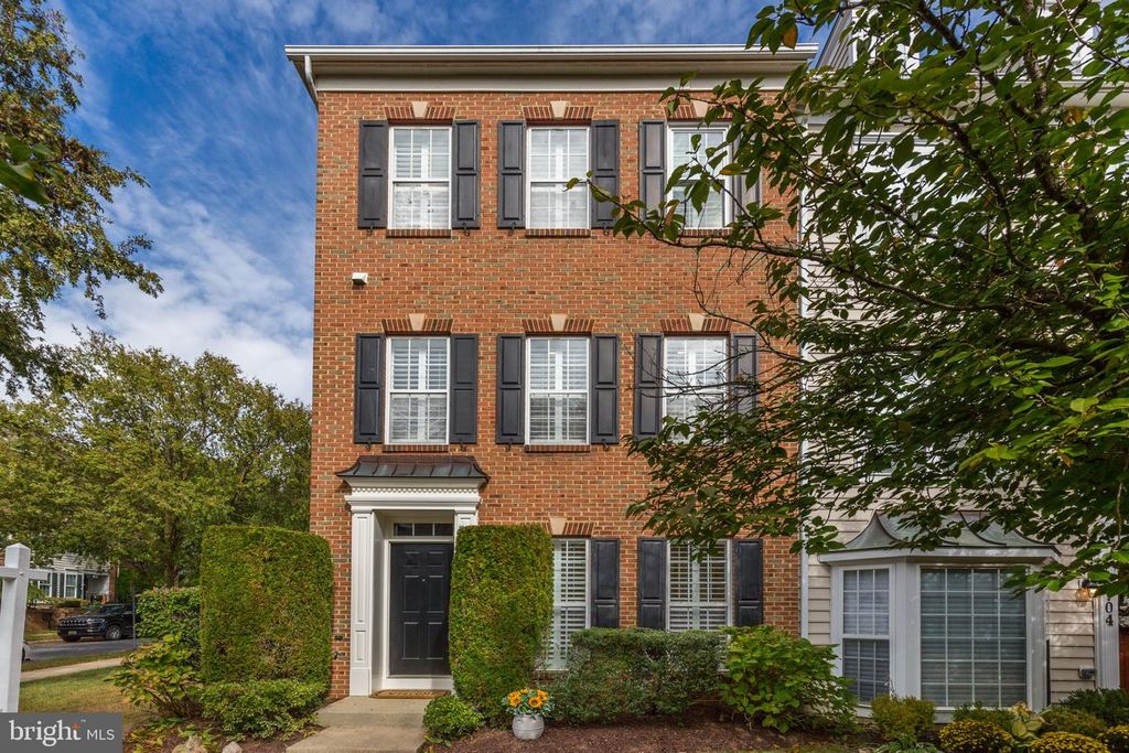 702 MARKET ST E, Gaithersburg, MD 20878