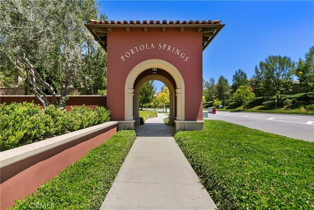 48 Cactus Bloom, Irvine, CA 92618