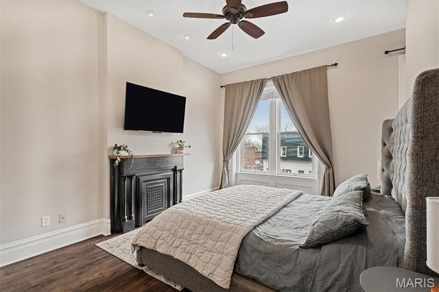 2419 S 12th Street, St Louis, MO 63104