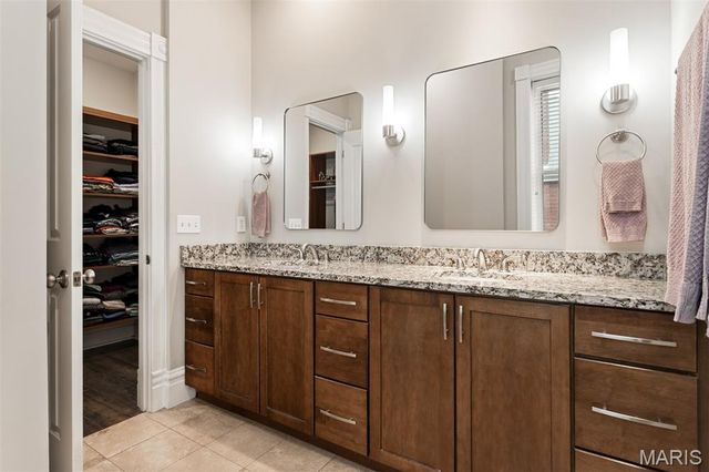 2419 S 12th Street, St Louis, MO 63104