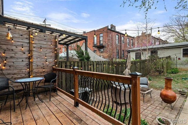 2419 S 12th Street, St Louis, MO 63104