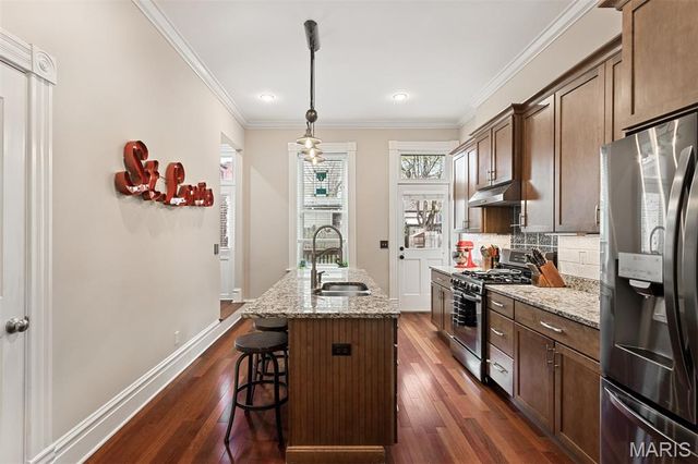 2419 S 12th Street, St Louis, MO 63104