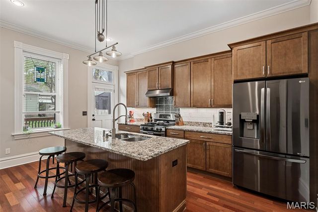 2419 S 12th Street, St Louis, MO 63104