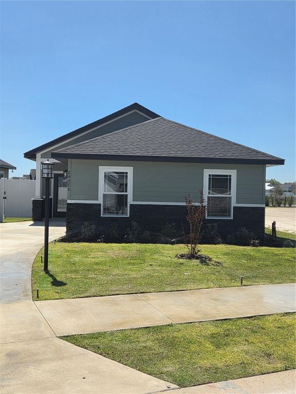 24375 SW 18TH LANE, Newberry, FL 32669