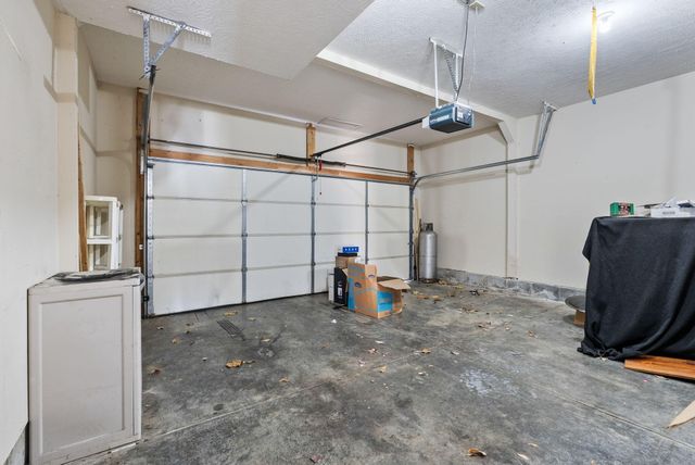 2404 Danby Woods Circle, Lexington, KY 40509