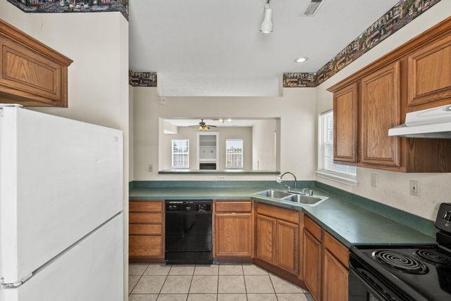 2404 Danby Woods Circle, Lexington, KY 40509