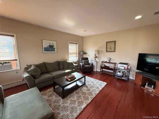 23 Swezey Place, Monroe, NY 10950