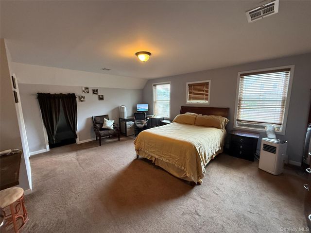 23 Swezey Place, Monroe, NY 10950