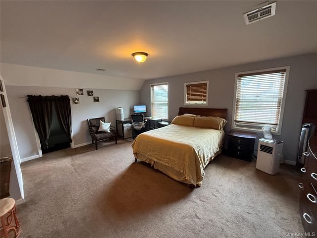 23 Swezey Place, Monroe, NY 10950