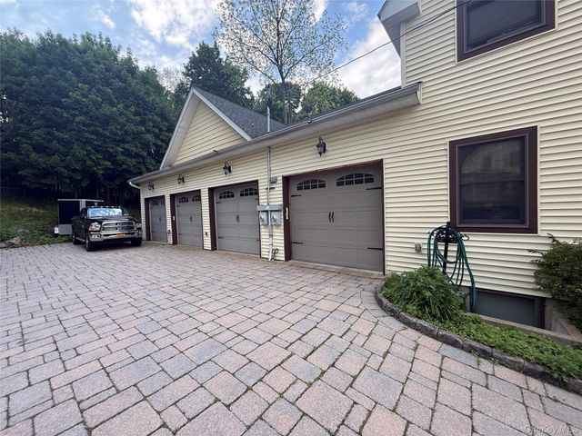 23 Swezey Place, Monroe, NY 10950