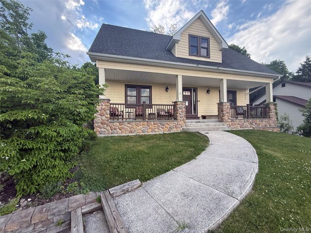 23 Swezey Place, Monroe, NY 10950
