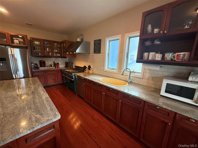 23 Swezey Place, Monroe, NY 10950