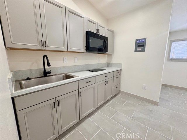 4585 Hawthorne B, Montclair, CA 91786