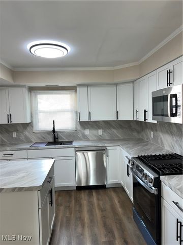 1120 timbercrest, Youngstown, OH 44505