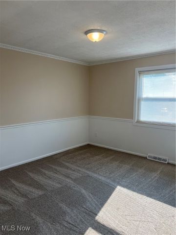 1120 timbercrest, Youngstown, OH 44505