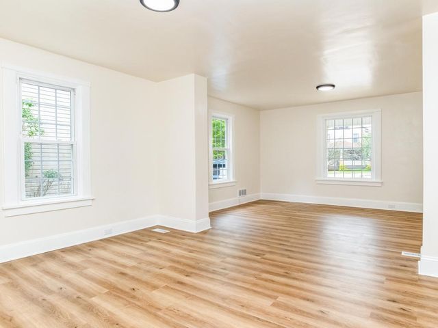 1660 Mercer Rd, Franklin Twp, PA 16117