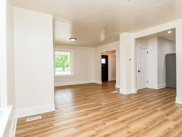 1660 Mercer Rd, Franklin Twp, PA 16117