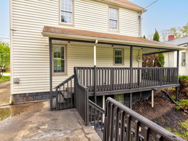 1660 Mercer Rd, Franklin Twp, PA 16117